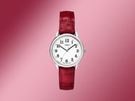 The 30 mm strap watch (Image via Timex)